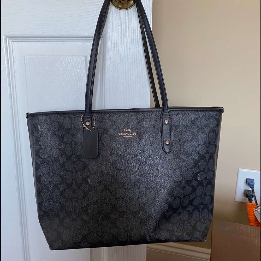 Coach tote